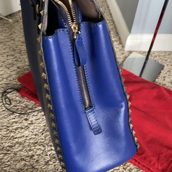 RARE Valentino Rockstud tote in cobalt blue - Picture 10 of 13